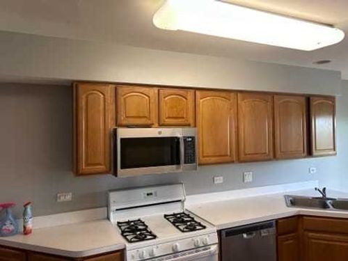 2456 Frost Dr, Aurora, IL, 60503-5762 | Card Image