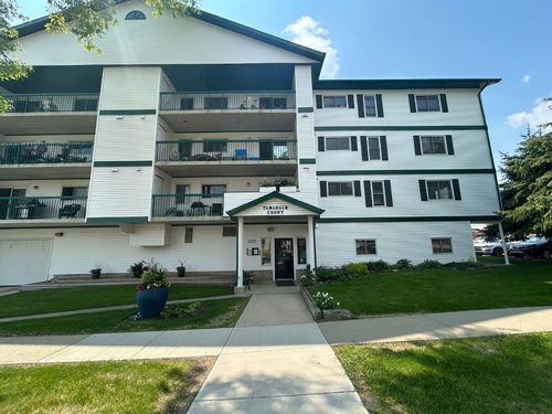 407-5007 52 Avenue, Ponoka, AB, T4J1S3 | Card Image