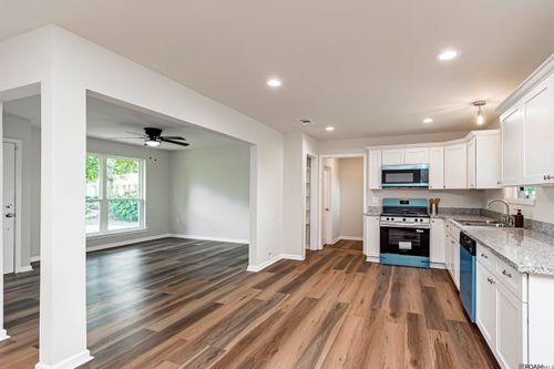 6208 Clermont St, Baker, LA, 70714-4320 | Card Image