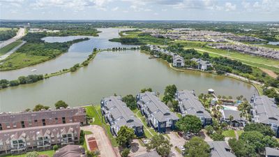 1605 - 18800 Egret Bay Boulevard, Home with 2 bedrooms, 2 bathrooms and null parking in Webster TX | Image 1