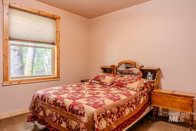 6 Three Point Rd, House other with 4 bedrooms, 3 bathrooms and 2 parking in Cascade ID | Image 16