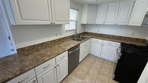 760 Rimpau Ave, Corona, CA, 92879-5722 | Card Image