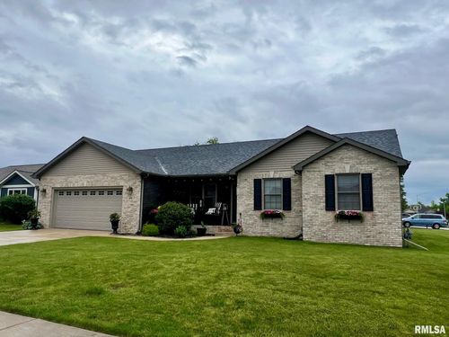 270 Sunkist Dr, Sherman, IL, 62684-1902 | Card Image