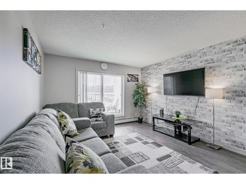 4008 Savaryn Dr Sw, Edmonton, AB, T6X2E5 | Card Image