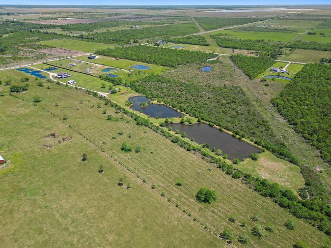 13659 Todd Rd, House other with 4 bedrooms, 4 bathrooms and 2 parking in Winnie TX | Image 42