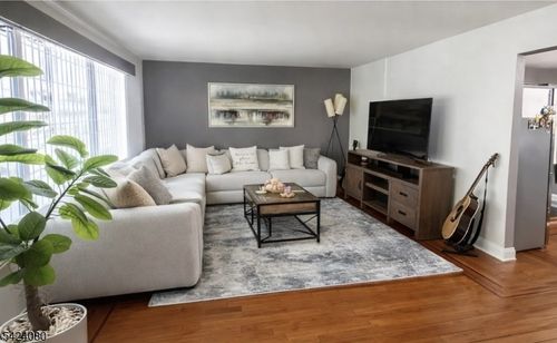 1-325 Oswald Pl, Vauxhall, NJ, 07088-1324 | Card Image