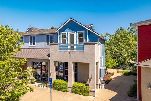 204-3594 Broad St, San Luis Obispo, CA, 93405-2304 | Card Image