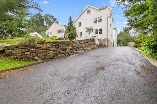 75 Coolidge Ave, Stamford, CT, 06906-2405 | Card Image