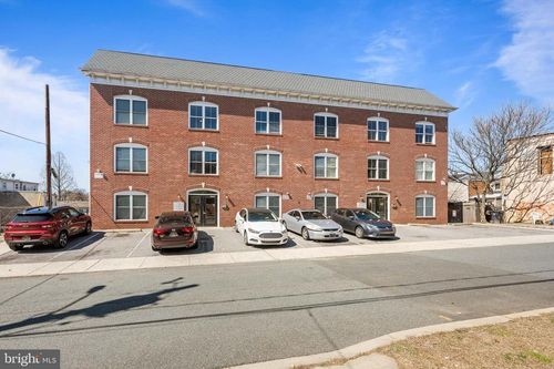 711 Windsor St, WILMINGTON, DE, 19801-1465 | Card Image