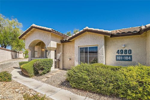 102-4980 Black Bear Road, Las Vegas, NV, 89149 | Card Image