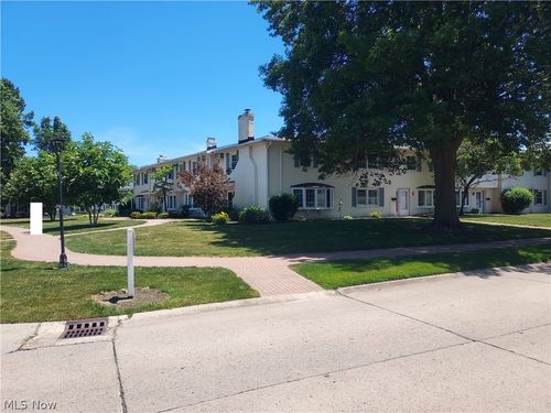 6-10 Meadowlawn Drive, Mentor, OH, 44060 | Card Image