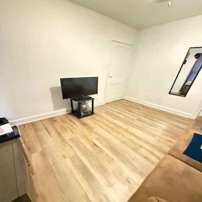 627 - 625 E Pipkin St, House other with 2 bedrooms, 1 bathrooms and null parking in Beaumont TX | Image 9