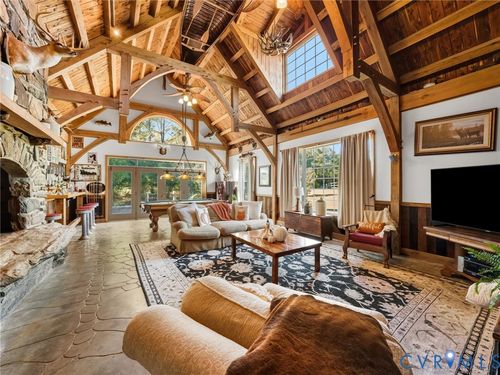 1024 Back Mountain Rd, Dillwyn, VA, 23936-2071 | Card Image