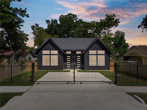 6805 Conley St, Houston, TX, 77021-4848 | Card Image