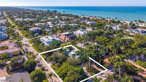 180 7th Ave S, NAPLES, FL, 34102-6857 | Card Image