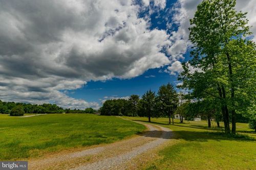 19083 Country Rd, Beaverdam, VA, 23015-2050 | Card Image