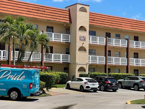 apt-202-8901 Sunrise Lakes Blvd, Sunrise, FL, 33322-6005 | Card Image