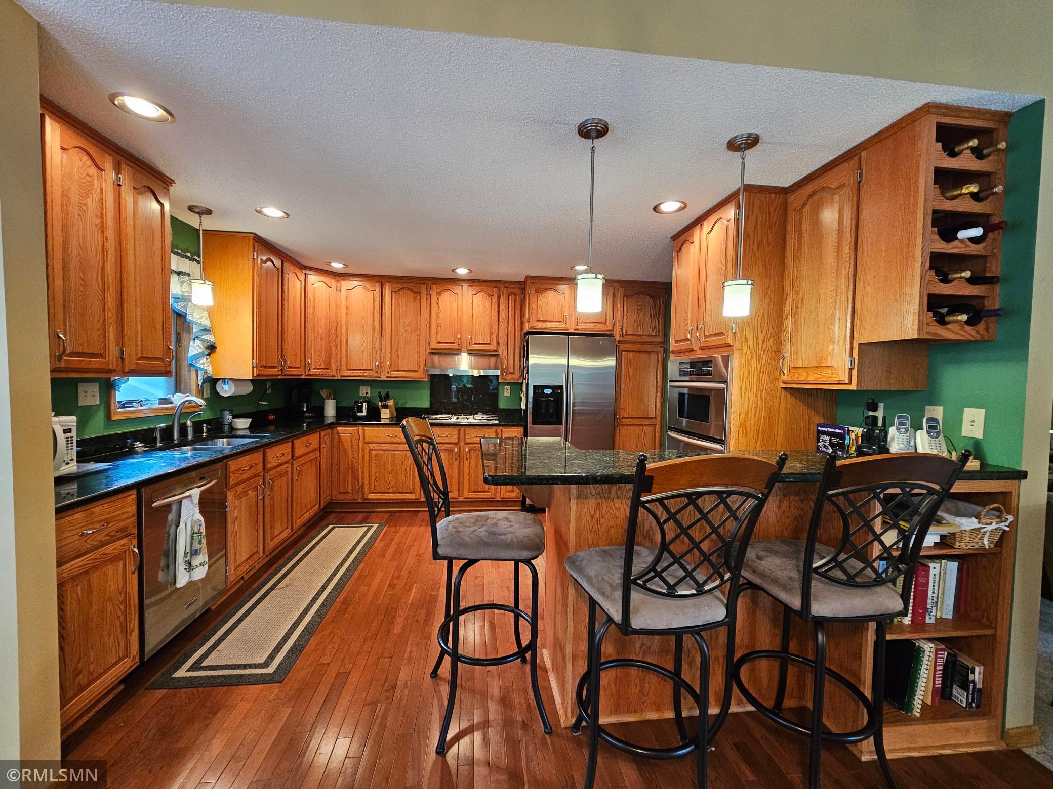 Parkway Dr, Saint Paul, MN 55109