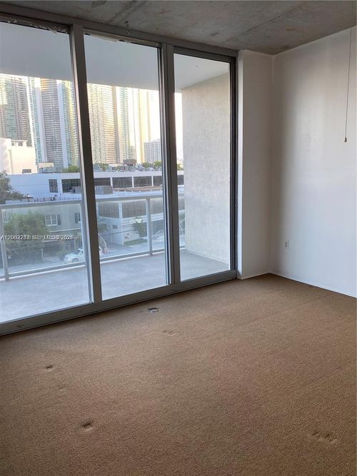 h0404-3470 E Coast Avenue, Miami, FL, 33137 | Card Image