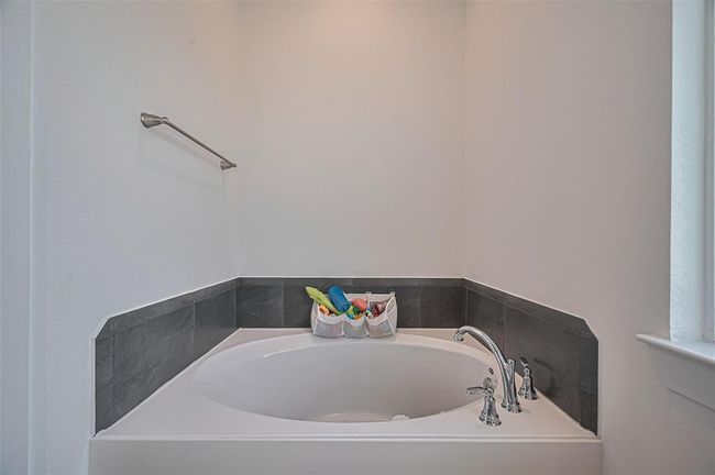 4507 Mustang Run Dr, House other with 4 bedrooms, 2 bathrooms and 3 parking in Rosenberg TX | Image 42