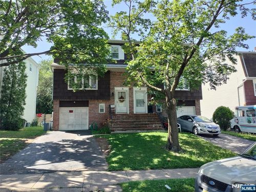 30 Garden Dr, Elmwood Park, NJ, 07407-1020 | Card Image