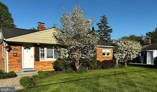 8011 Jackson Rd, ALEXANDRIA, VA, 22308-1432 | Card Image