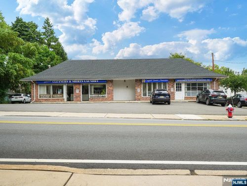 156 Broadway, Hillsdale, NJ, 07642-2034 | Card Image