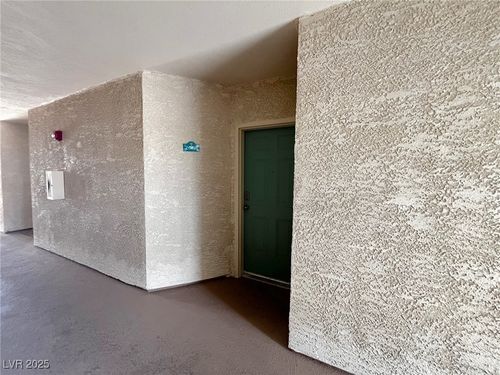 apt-2088-3550 Bay Sands Dr, Laughlin, NV, 89029-1325 | Card Image