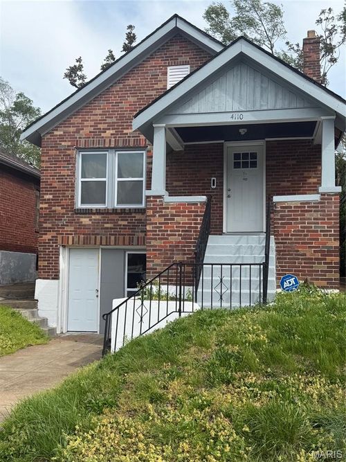 4110 Dryden Ave, Saint Louis, MO, 63115-2426 | Card Image