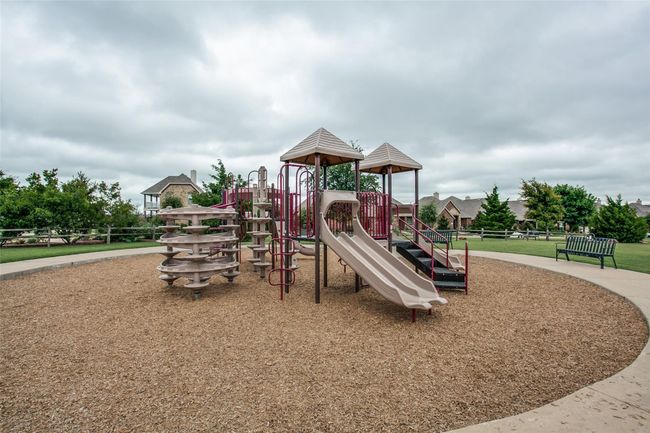 5800 Broken Spur, House other with 5 bedrooms, 3 bathrooms and null parking in Mckinney TX | Image 37
