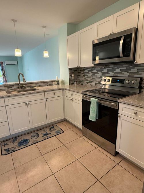 207c-2601 S Roosevelt Blvd, Key West, FL, 33040-5101 | Card Image