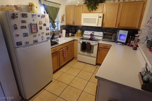 5-5414 Swenson St, Las Vegas, NV, 89119 | Card Image