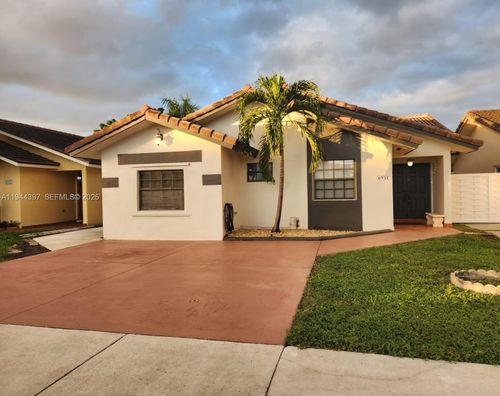 6931 Nw 169th Ter, Hialeah, FL, 33015-4246 | Card Image