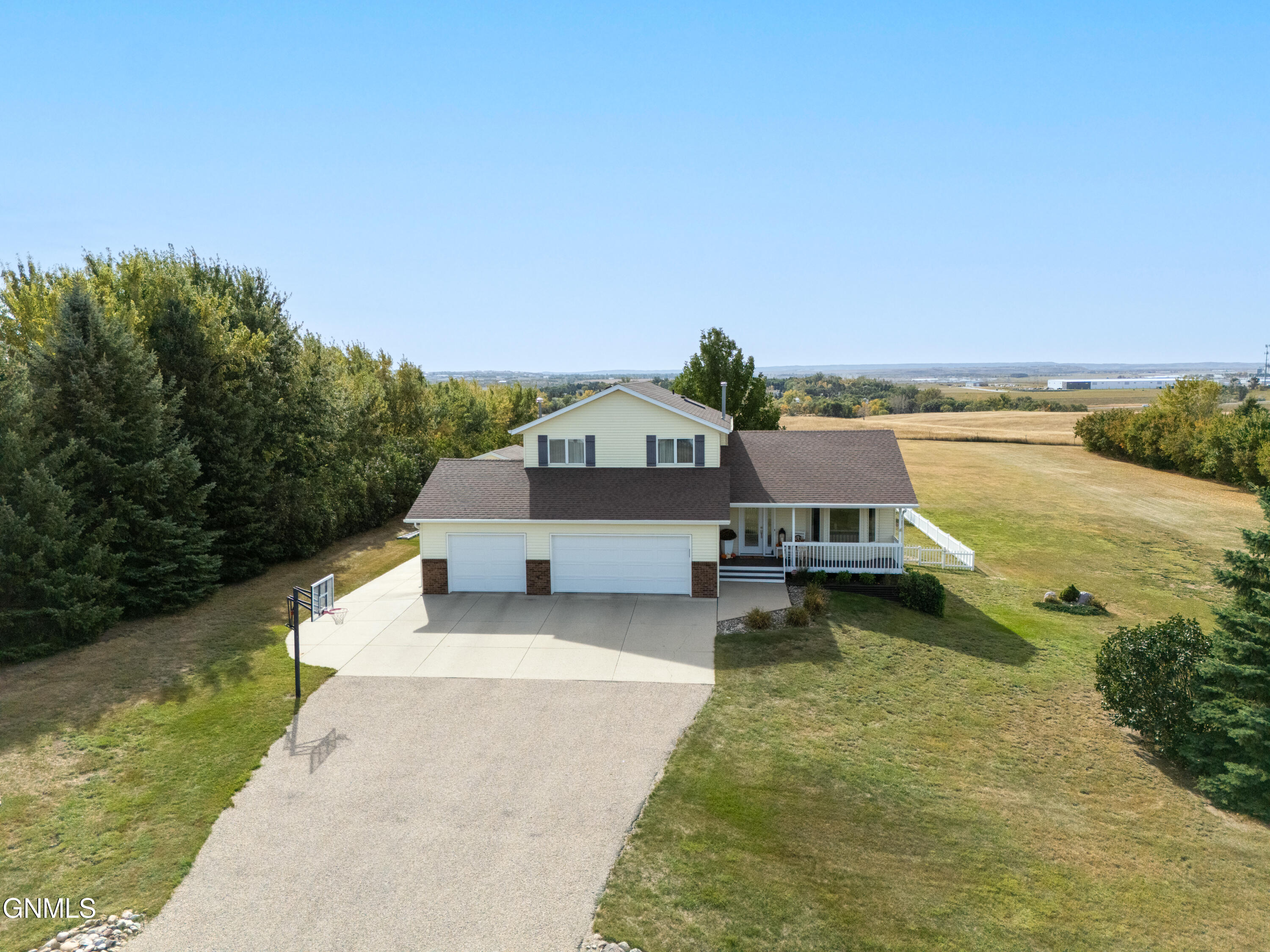 Ridgewood Dr, Bismarck, ND 58501