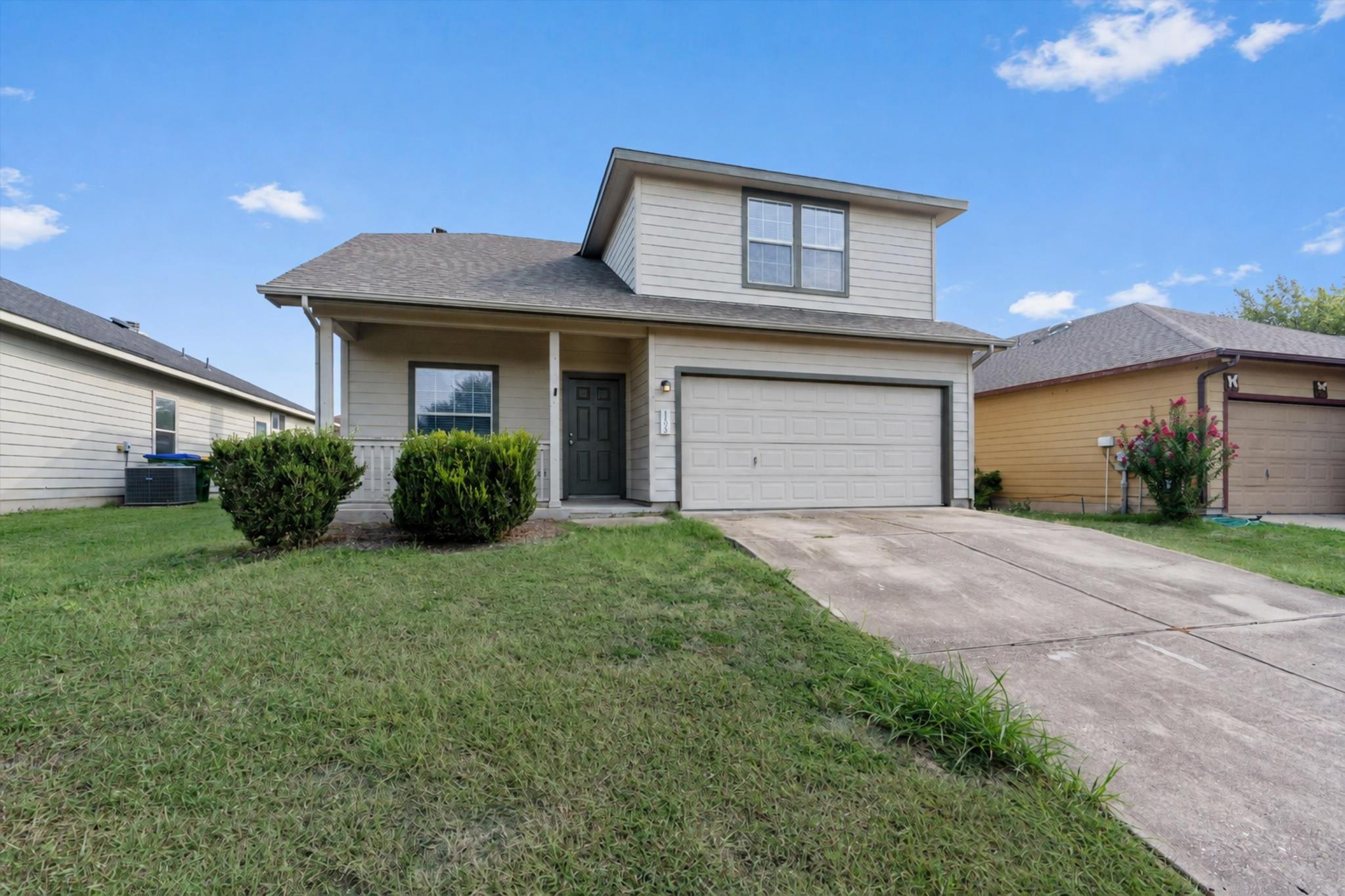 Residential Lease in Manor 4