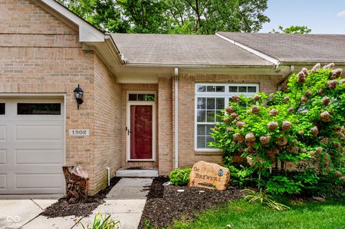 1502 Hideaway Dr, Brownsburg, IN, 46112-7600 | Card Image