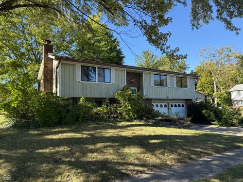 8138 Baccus Ct, Indianapolis, IN, 46268-1744 | Card Image