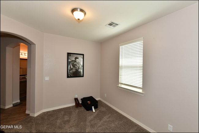 Extra room off primary | Image 18