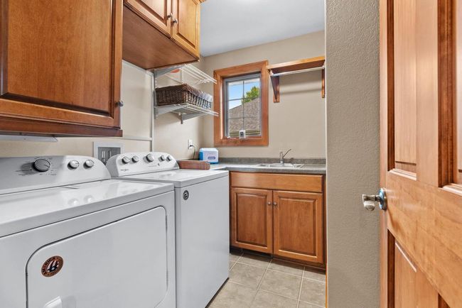217 Hidden Ridges Way, House other with 4 bedrooms, 4 bathrooms and null parking in COMBINED LOCKS WI | Image 31