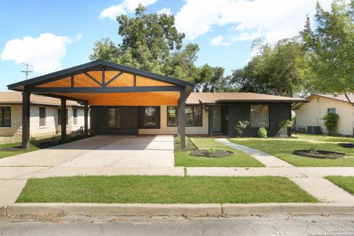 527 Future Dr, San Antonio, TX, 78213-3423 | Card Image