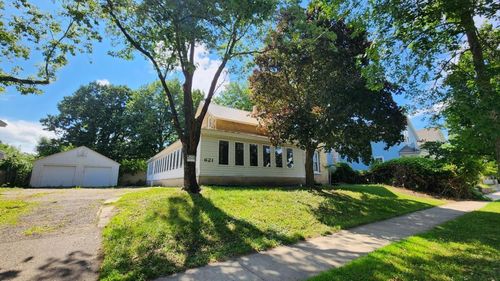 621 8th Ave N, Saint Cloud, MN, 56303-3533 | Card Image