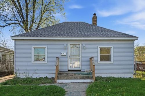 560 Ralston St, Gary, IN, 46406-1557 | Card Image