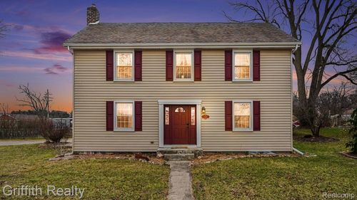 3576 Central St, Dexter, MI, 48130-1047 | Card Image