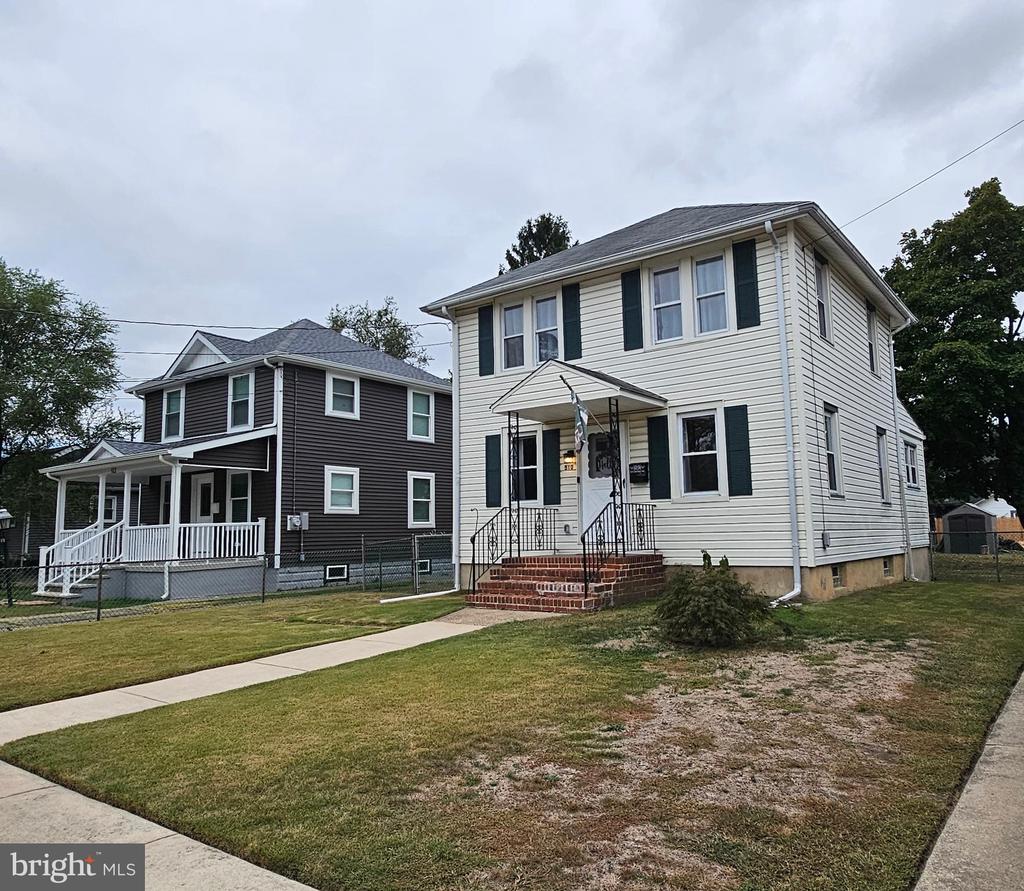 Cleveland Ave, Riverside, NJ 08075