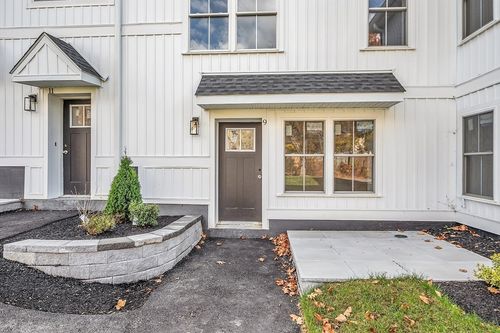 9-50 Frankfort St, Fitchburg, MA, 01420-4171 | Card Image