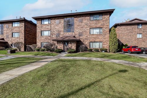 apt-4-9600 Mason Ave, Oak Lawn, IL, 60453-2877 | Card Image