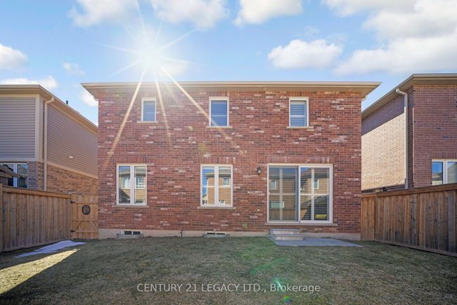 33 Callandar Rd, House other with 4 bedrooms, 3 bathrooms and 4 parking in Brampton ON | Image 44