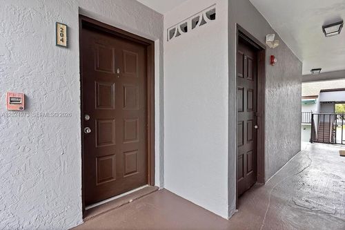 204-2-7403 Sw 152nd Ave, Miami, FL, 33193 | Card Image