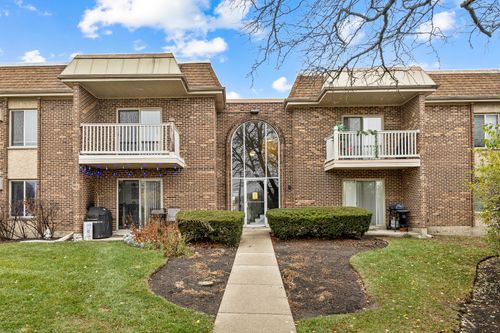 apt-1d-2415 N Kennicott Dr, Arlington Heights, IL, 60004-3078 | Card Image