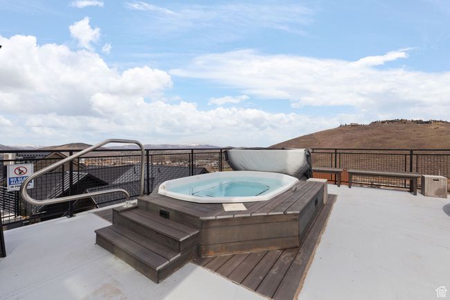 Hot tub ski tower | Image 56